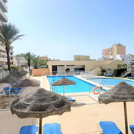 Tasteful In With Shared Pool Apartment Torremolinos