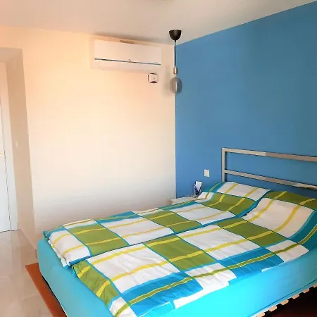Apartment Tasteful In With Shared Pool Torremolinos